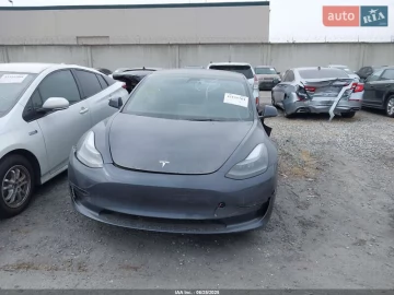 Авто Tesla Model 3 2022 № 7780351