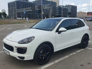 Авто Porsche Cayenne 2016 № 7780393