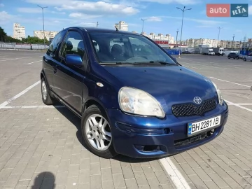 Авто Toyota Yaris 2001 № 7780422