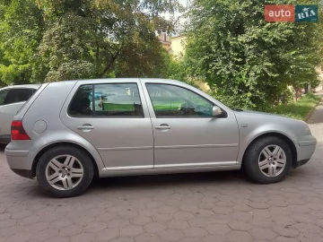 Авто Volkswagen Golf 2002 № 7780437