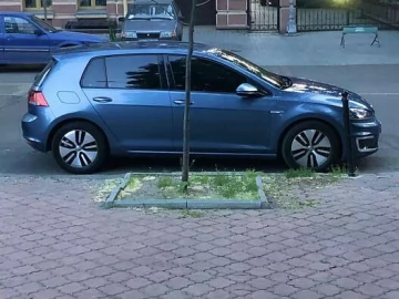Авто Volkswagen E-Golf 2014 № 7780529
