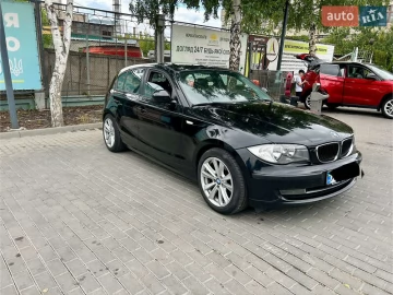 Авто BMW 1 Series 2010 № 7780544