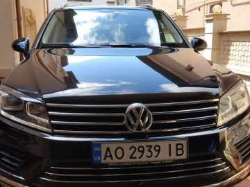 Авто Volkswagen Touareg 2015 № 7780674