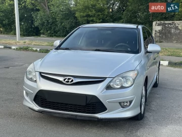 Авто Hyundai I30 2011 № 7780815