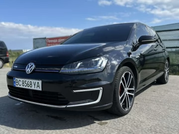 Авто Volkswagen E-Golf 2016 № 7780855