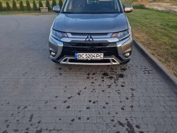 Авто Mitsubishi Outlander 2020 № 7780942