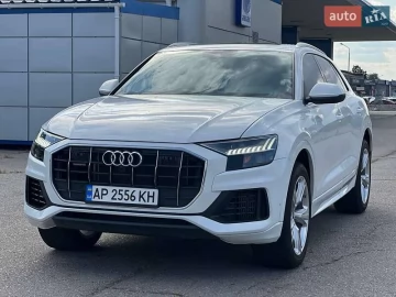Авто Audi Q8 2023 № 7780982