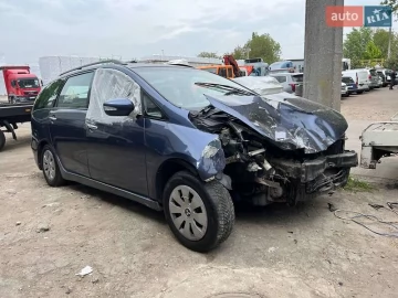Авто Mitsubishi Grandis 2004 № 7780991