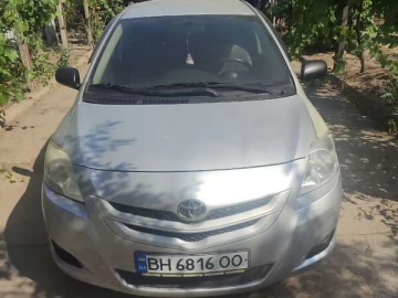 Авто Toyota Yaris 2006 № 7781072
