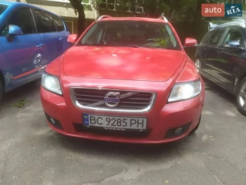 Авто Volvo V50 2011 № 7781160