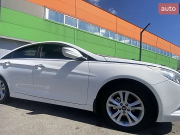 Авто Hyundai Sonata 2011 № 7781735
