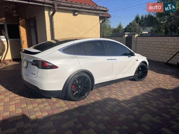 Авто Tesla Model X 2017 № 7781774