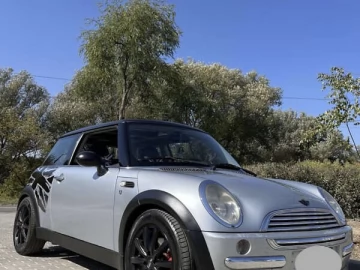 Авто MINI Hatch 2001 № 7781801