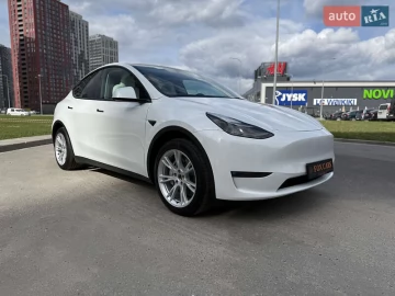 Авто Tesla Model Y 2023 № 7782065
