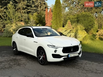 Авто Maserati Levante 2016 № 7782079