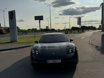 Авто Porsche Taycan Cross Turismo 2021 № 7782092