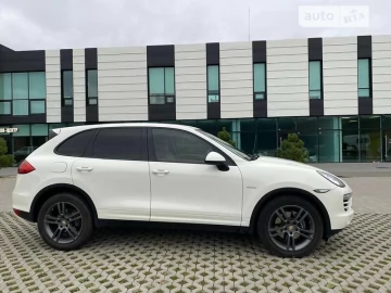 Авто Porsche Cayenne 2011 № 7782250