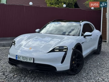 Авто Porsche Taycan 2021 № 7782285