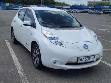 Авто Nissan Leaf 2015 № 7782396