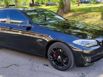 Авто BMW 5 Series 2011 № 7782404