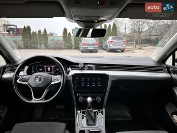 Авто Volkswagen Passat 2020 № 7782456
