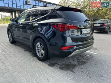 Авто Hyundai Santa Fe 2017 № 7782681