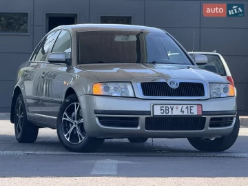 Авто Skoda Superb 2004 № 7782773