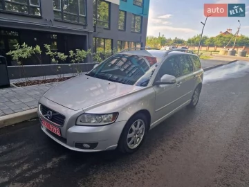Авто Volvo V50 2012 № 7782851