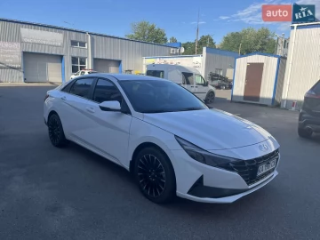 Авто Hyundai Elantra 2021 № 7782925