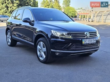 Авто Volkswagen Touareg 2017 № 7783235