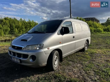 Авто Hyundai H-1 2004 № 7783283