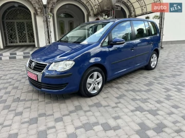 Авто Volkswagen Touran 2009 № 7783381