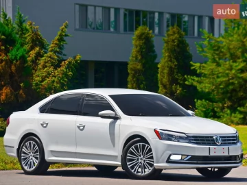 Авто Volkswagen Passat 2018 № 7783637