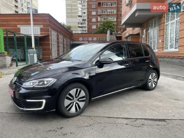 Авто Volkswagen E-Golf 2017 № 7783714