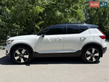 Авто Volvo Xc40 2018 № 7783727