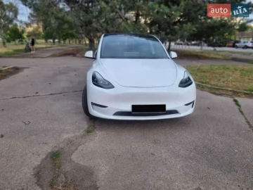 Авто Tesla Model Y 2023 № 7783869