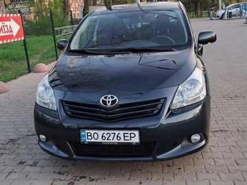 Авто Toyota Verso 2012 № 7784032