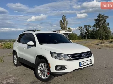 Авто Volkswagen Tiguan 2015 № 7784050