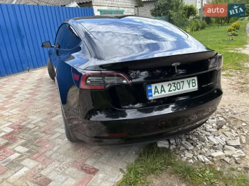 Авто Tesla Model 3 2021 № 7784074