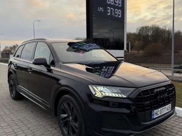 Авто Audi Q7 2020 № 7784099