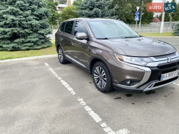 Авто Mitsubishi Outlander 2019 № 7784221