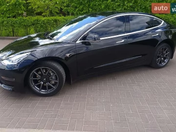 Авто Tesla Model 3 2020 № 7784380