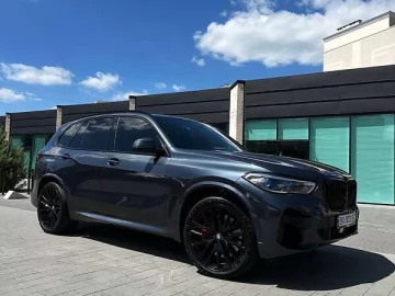 Авто BMW X5 2022 № 7784628