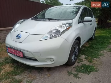 Авто Nissan Leaf 2015 № 7784678