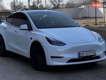 Авто Tesla Model Y 2021 № 7784786