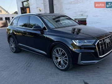 Авто Audi Q7 2020 № 7784804