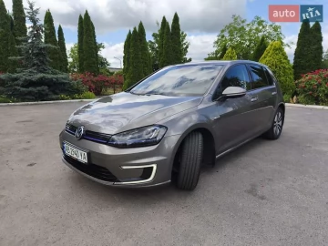 Авто Volkswagen E-Golf 2015 № 7784908