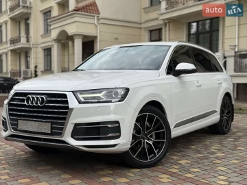 Авто Audi Q7 2015 № 7784988