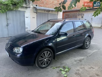 Авто Volkswagen Golf 2002 № 7785046