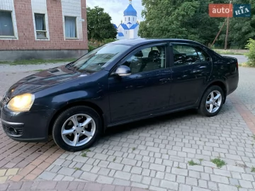 Авто Volkswagen Jetta 2008 № 7785075